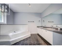 31 Crimson Ridge Road, Barrie, ON L4N9R8 Photo 30