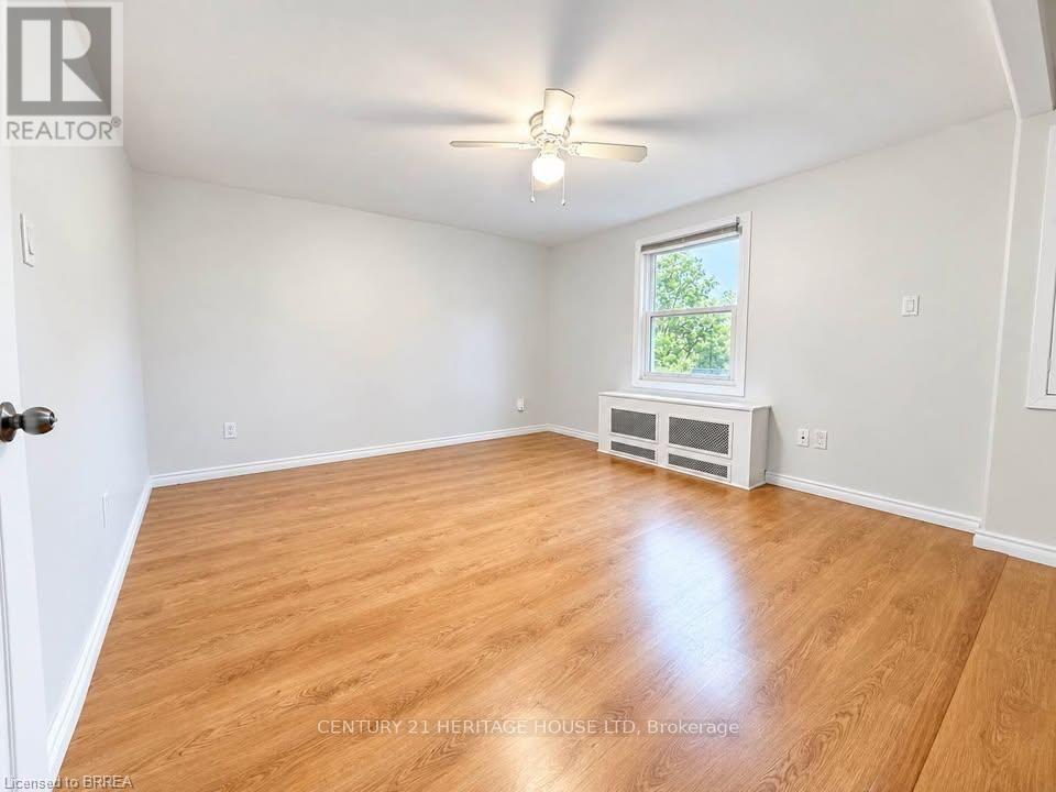 3 - 70 GRANDVIEW STREET, Brantford — photo 4