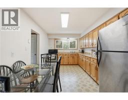 Eat in kitchen - 20 Nelligan Place, Hamilton, ON L8K4X7 Photo 10