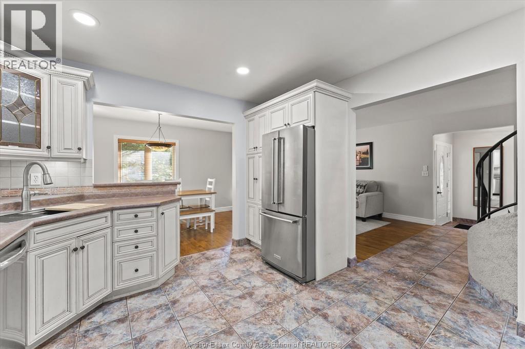 234 APPLEWOOD ROAD - 10