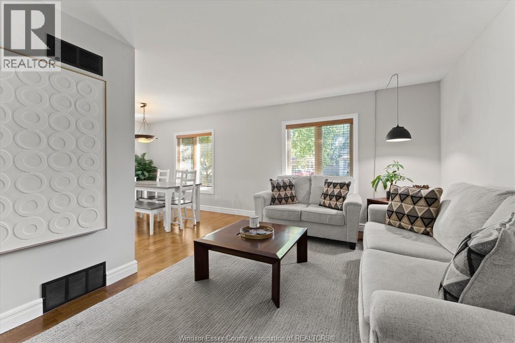 234 APPLEWOOD ROAD - 7
