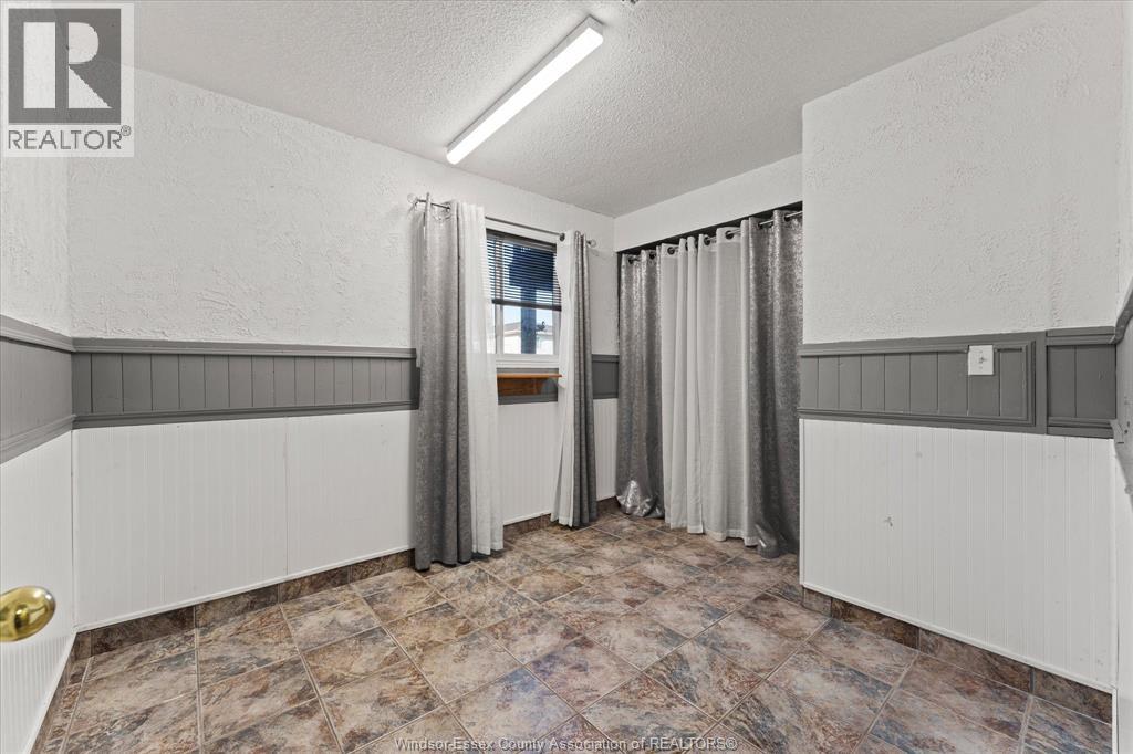234 APPLEWOOD ROAD - 16