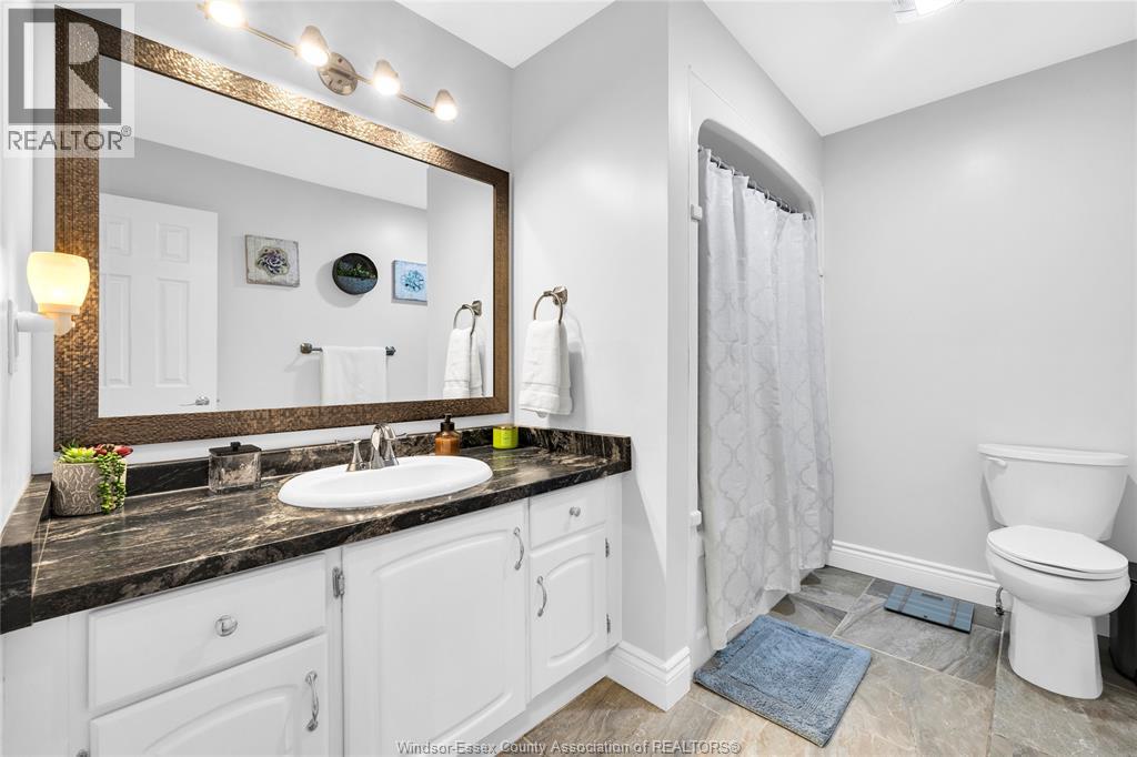 458 DESJARDINS CRESCENT - 12