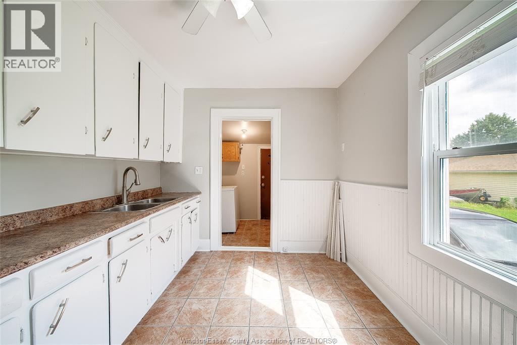 2454 JOS ST. LOUIS AVENUE, Windsor — photo 11