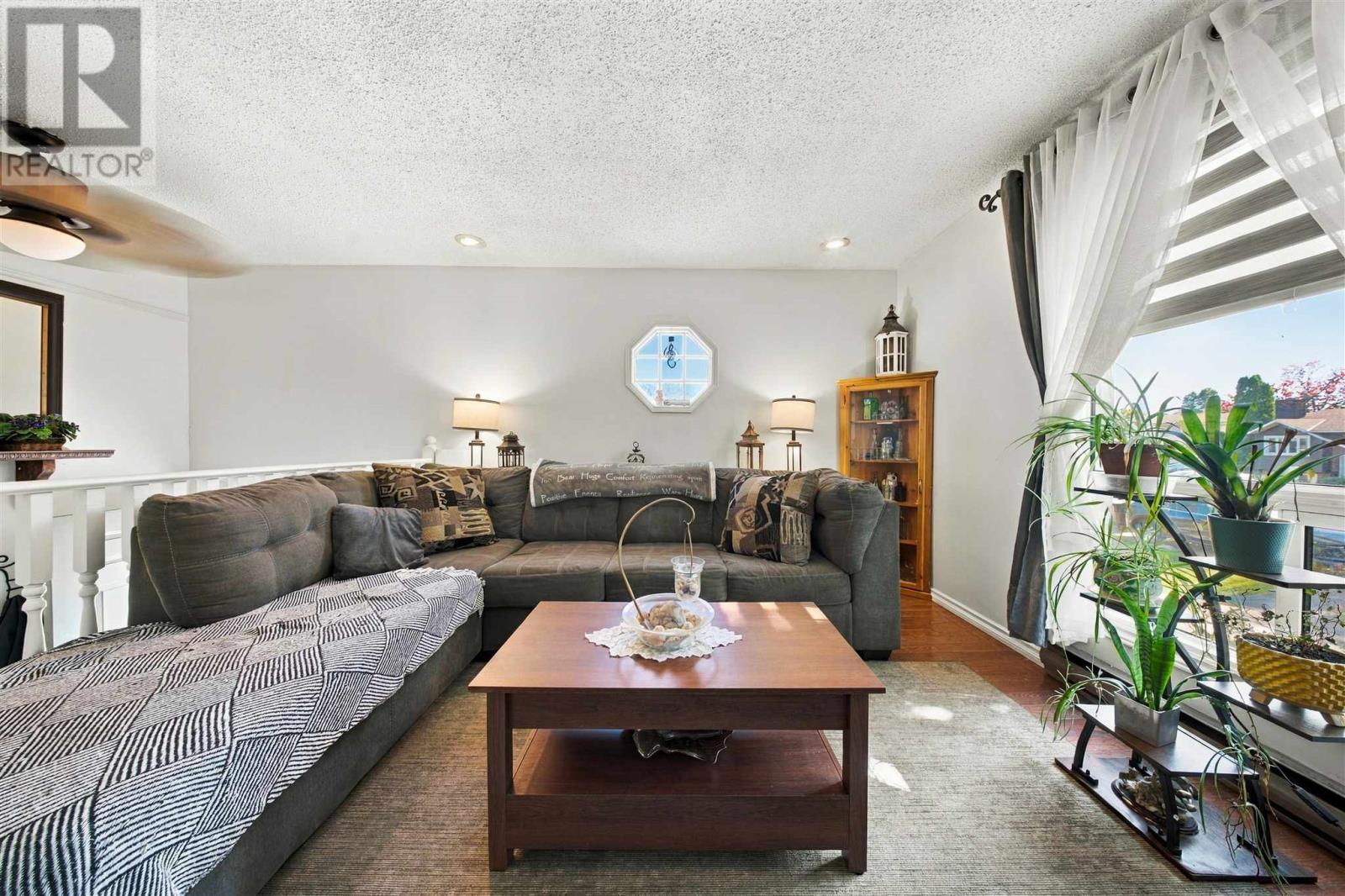 34 Sutton PL - 13