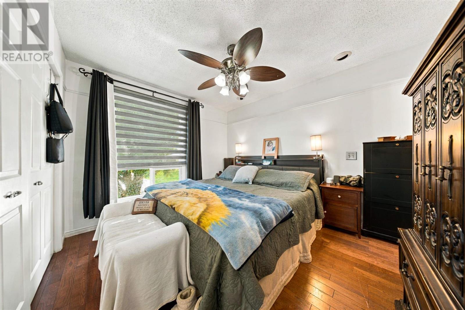 34 Sutton PL - Image 16