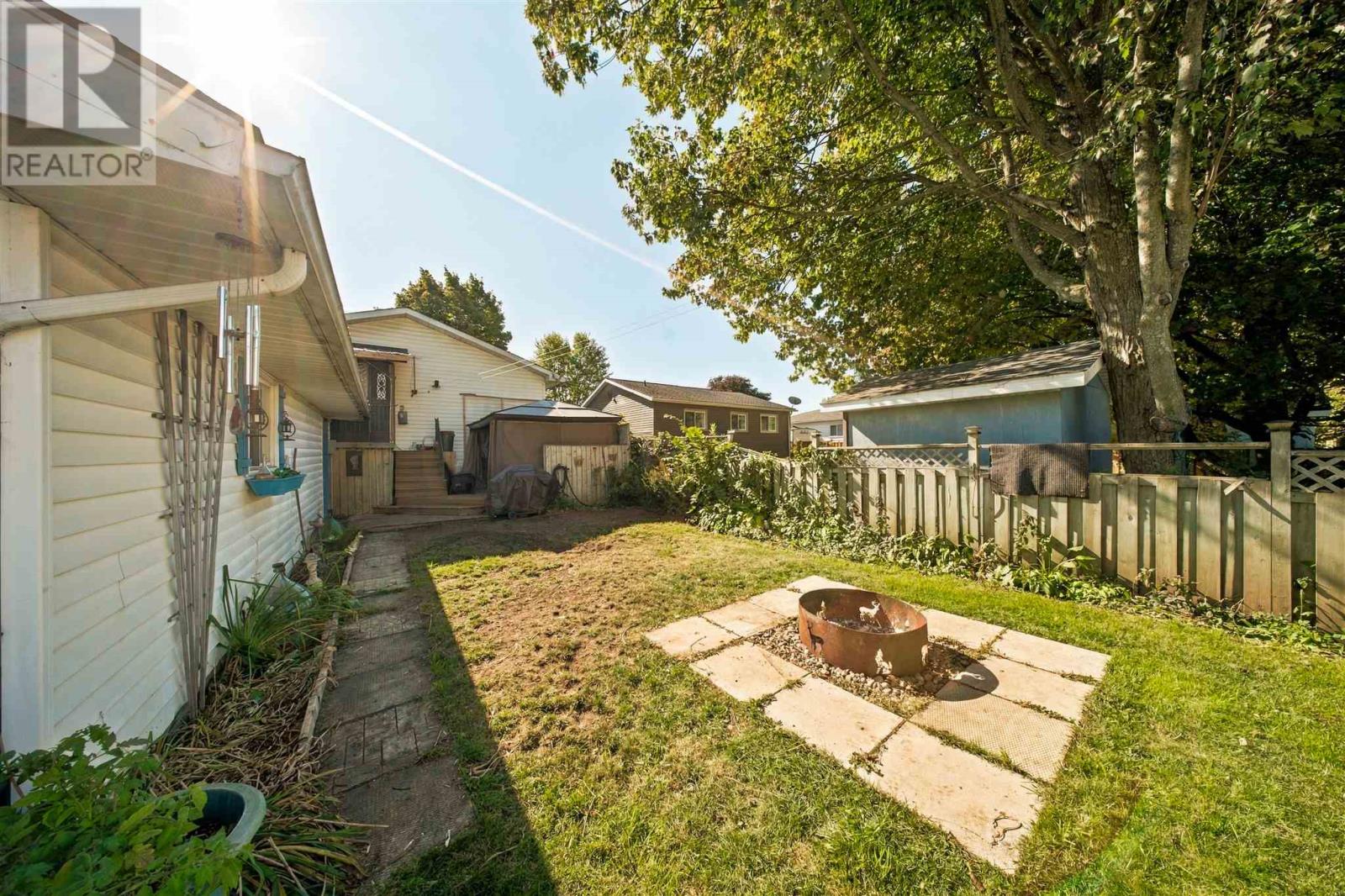 34 Sutton PL - 4