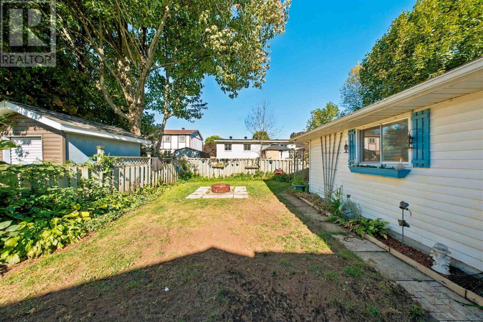 34 Sutton PL - 5