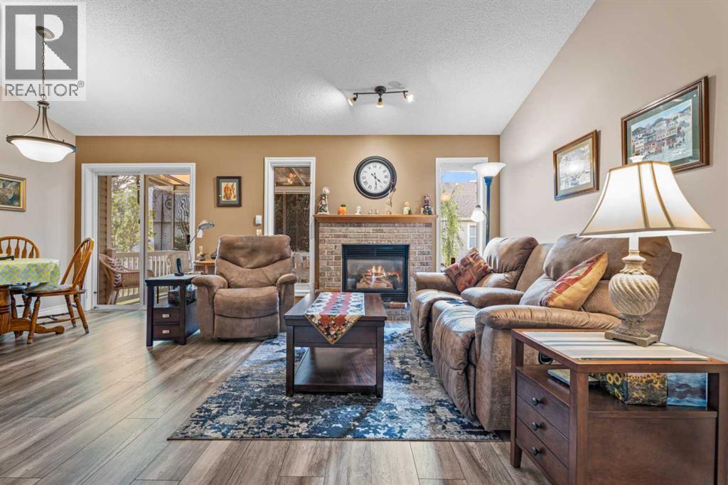 319 De Foras Close NW - photo 19