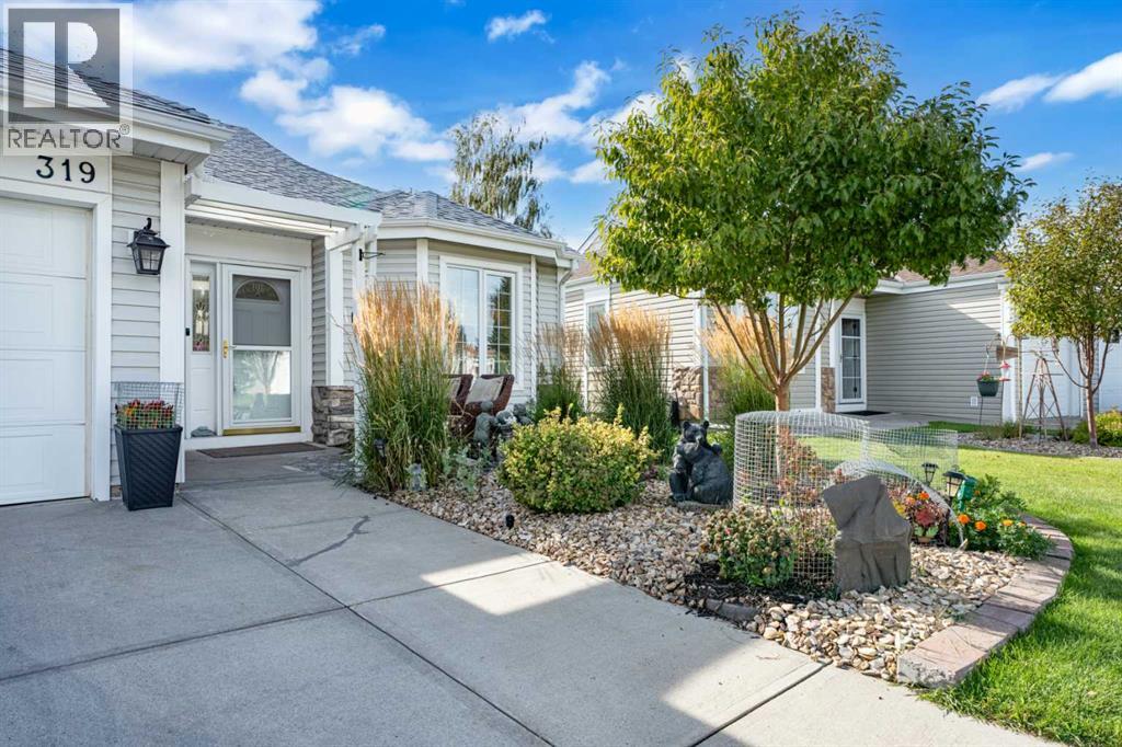 319 De Foras Close NW - photo 3