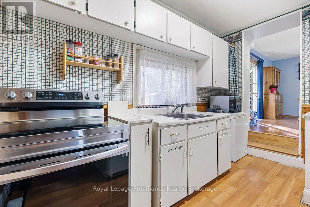 151 STANLEY STREET - 12