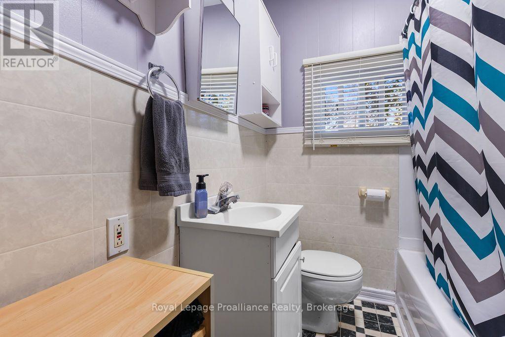 151 STANLEY STREET - 17