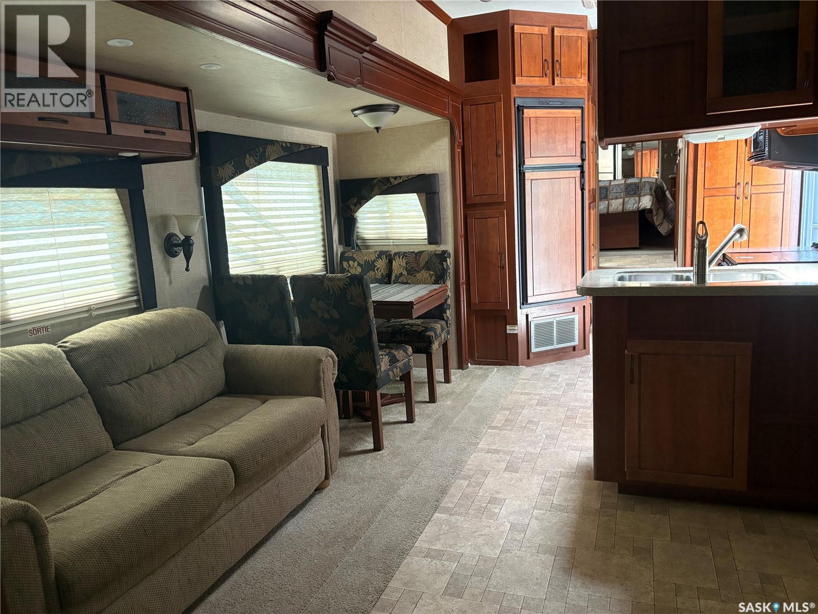 Poplar Beach RV Resort, Wakaw Lake — photo 15