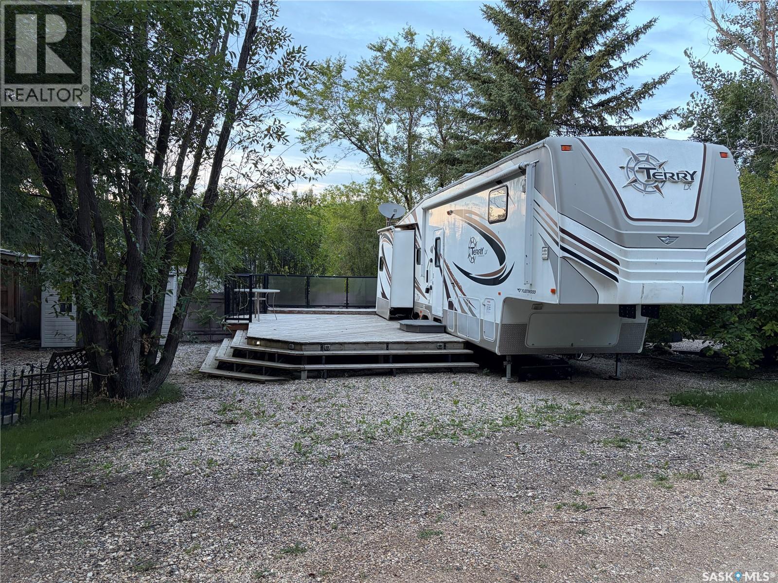 Poplar Beach RV Resort, Wakaw Lake — photo 4
