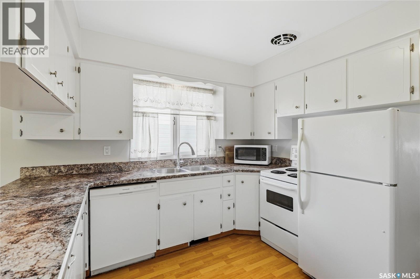 135 Broadway AVENUE - 8