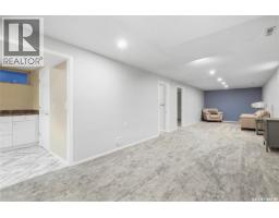 135 Broadway Avenue, Regina, SK S4N1B2 Photo 18