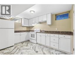 135 Broadway Avenue, Regina, SK S4N1B2 Photo 20
