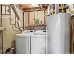 135 Broadway Avenue, Regina, SK S4N1B2 Photo 26