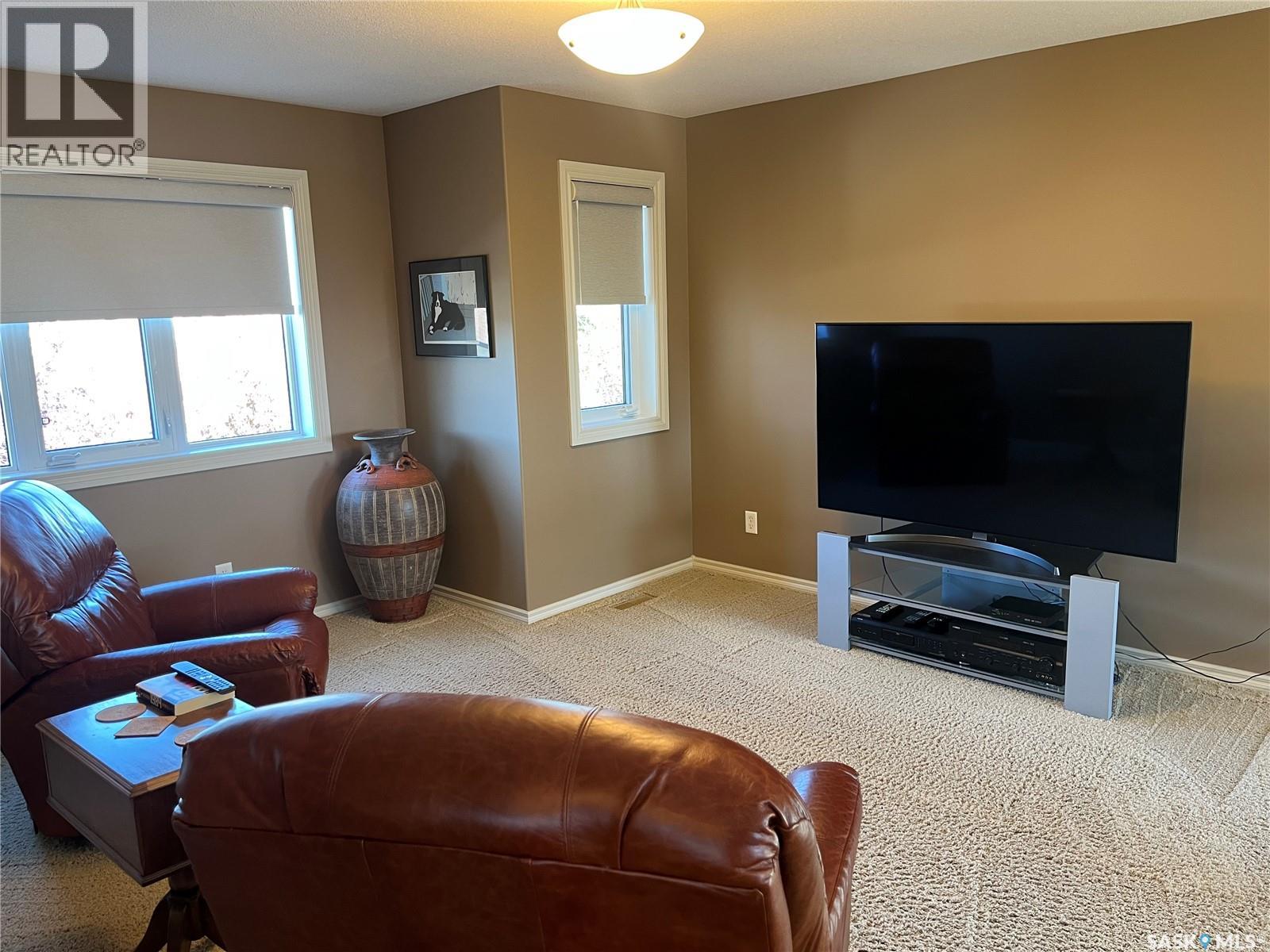 1914 LAURIER CRESCENT E, Regina — photo 24