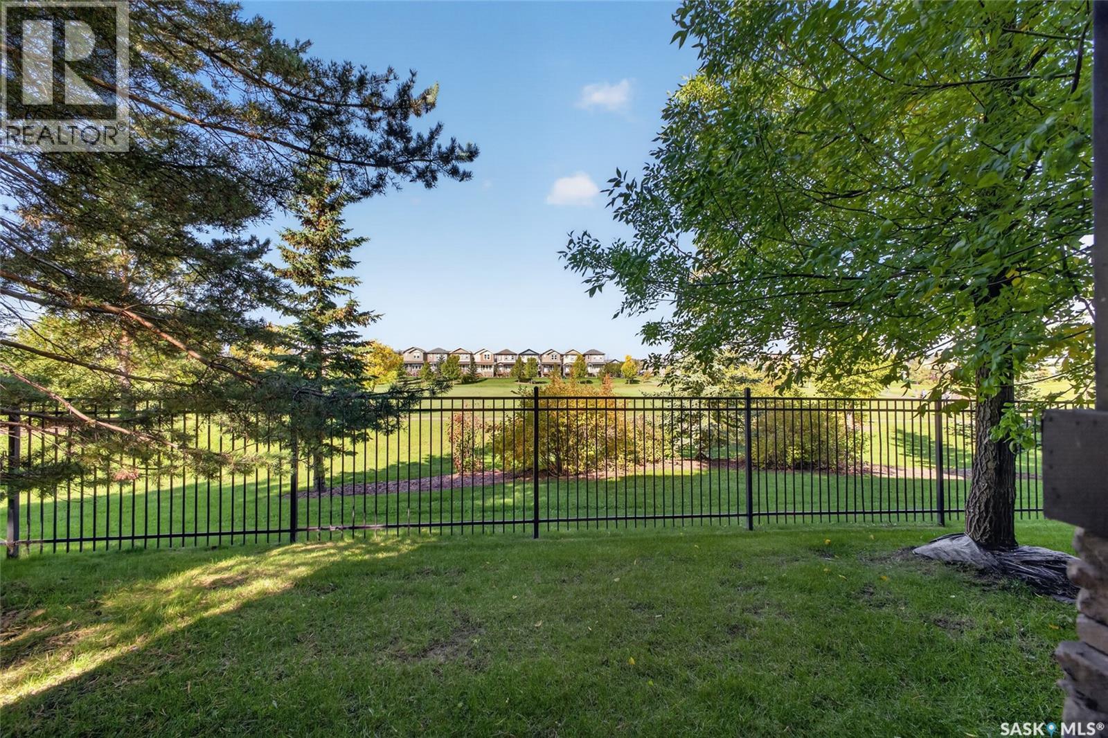 #16 215 Hampton GREEN - Image 41
