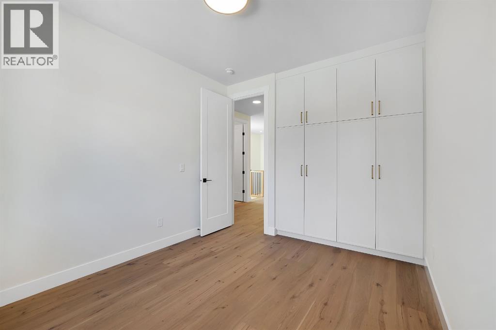 1632 21 Avenue NW - 36