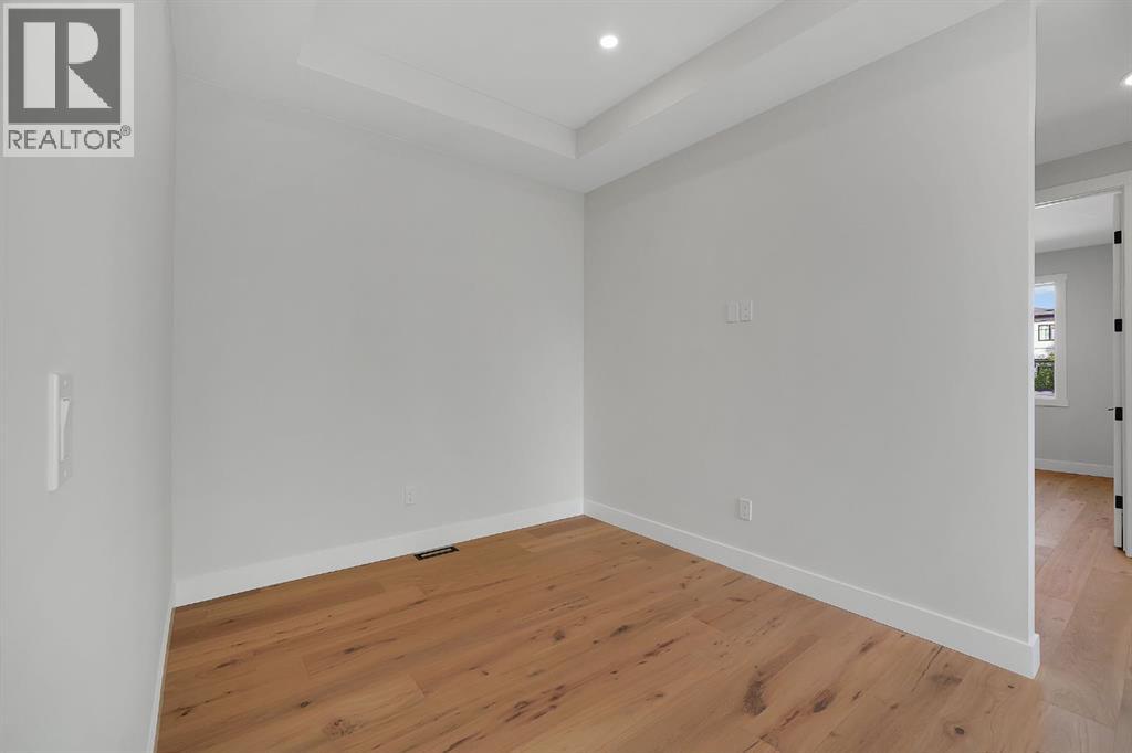 1632 21 Avenue NW - 34