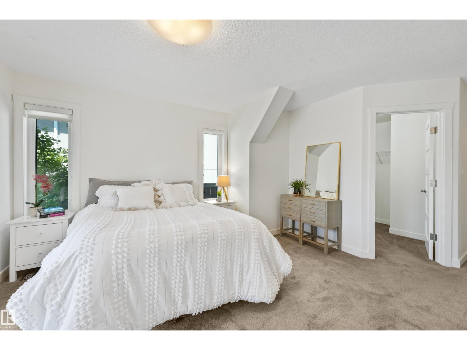 8212 148 ST NW - 27