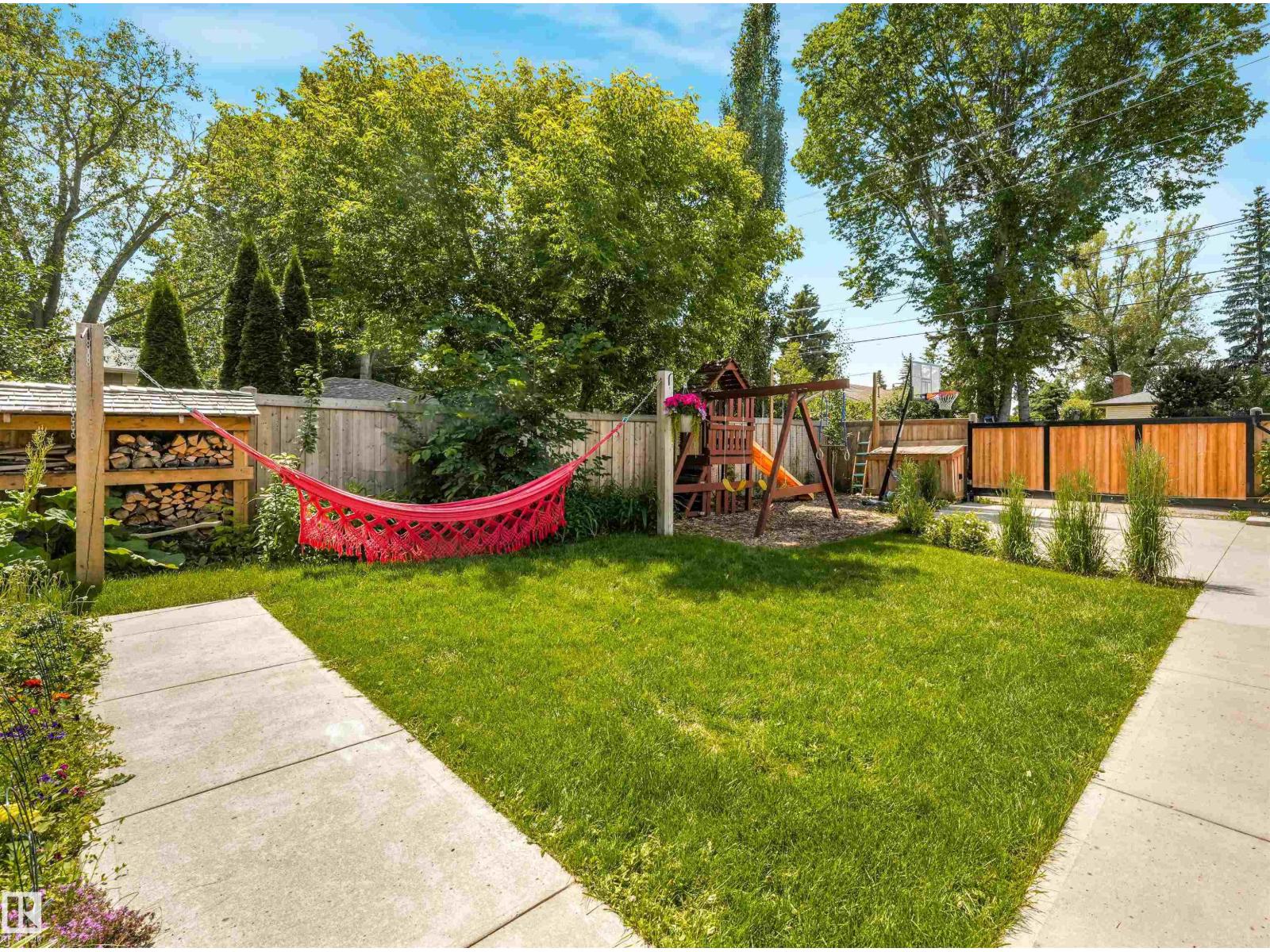 8212 148 ST NW - 61