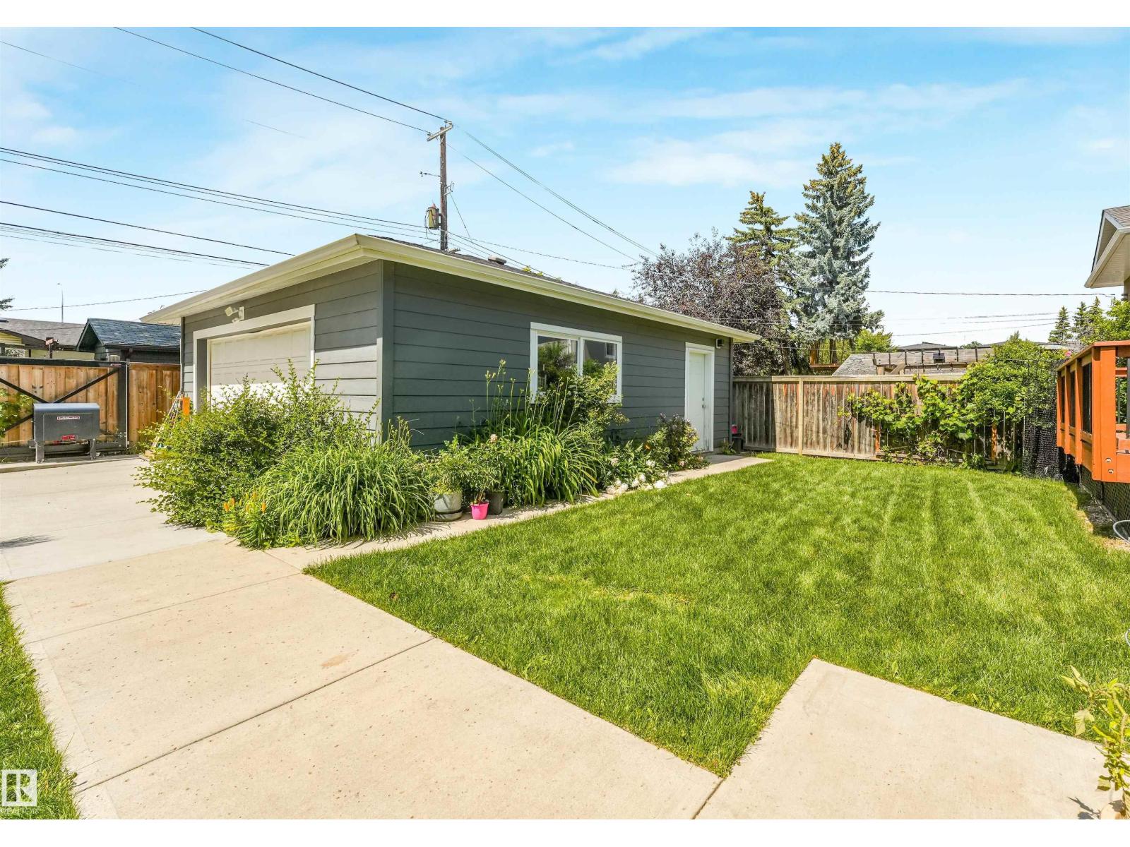 8212 148 ST NW - 62