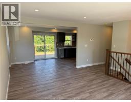 Living room - 100 Duke Street, Wallaceburg, ON N8A1E3 Photo 10