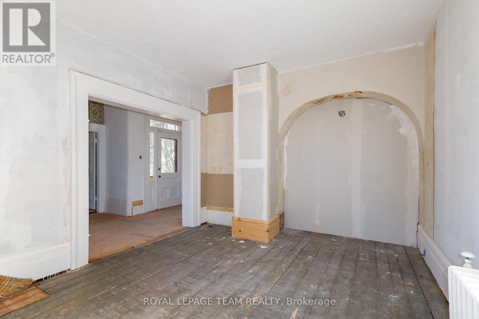 201 CLOTHIER WEST STREET - 13