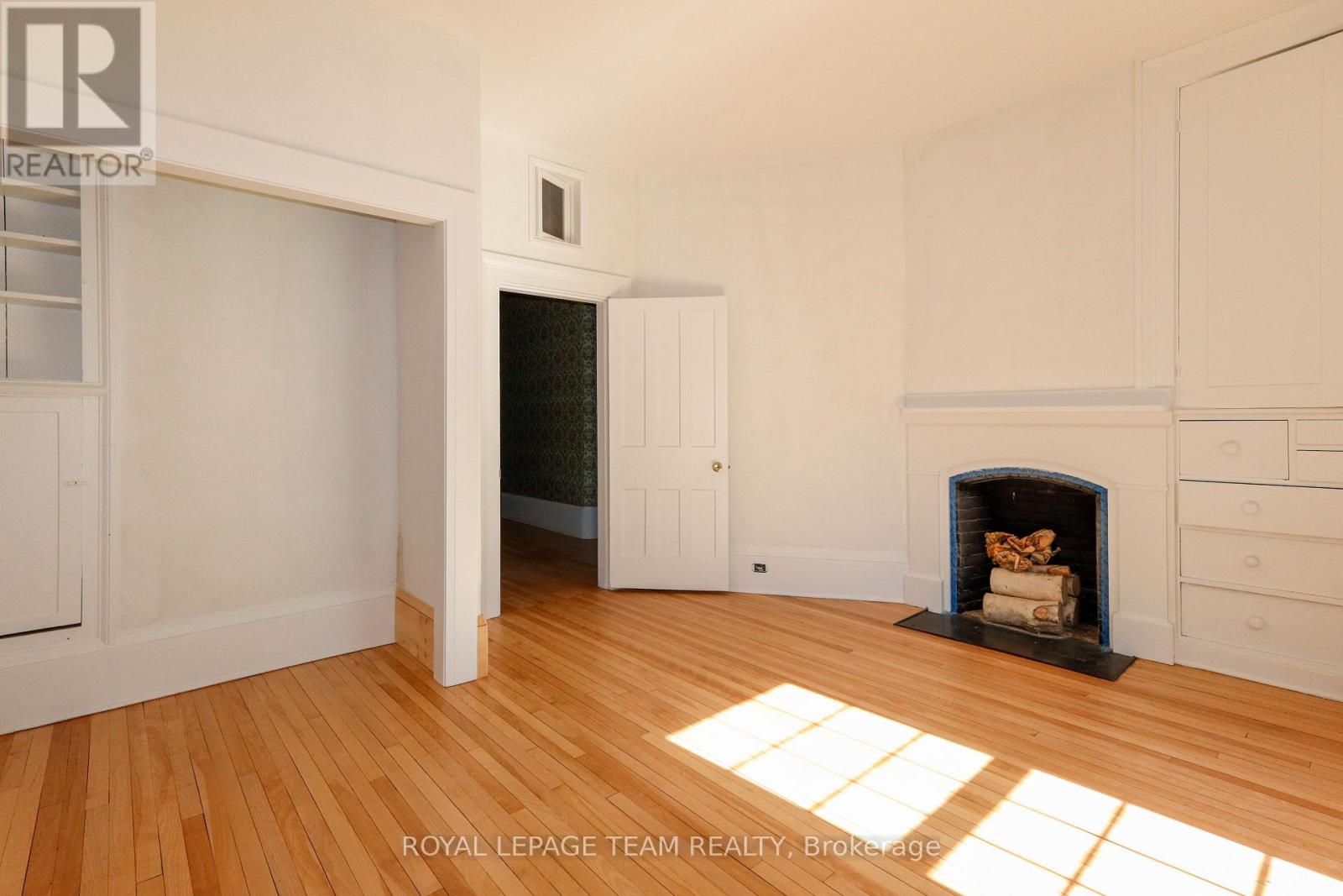 201 CLOTHIER WEST STREET - 26