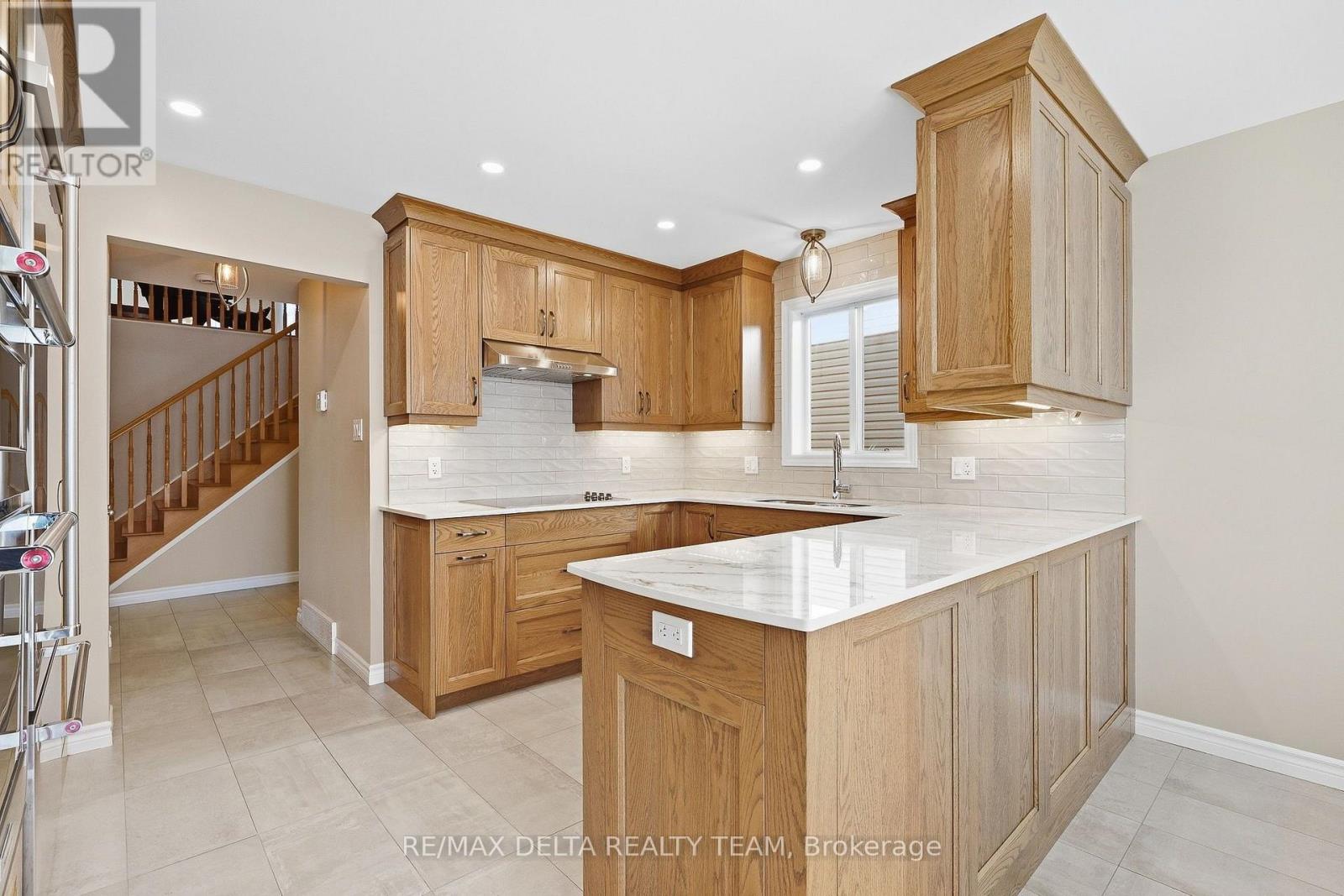 7004 NOTRE DAME STREET - 17