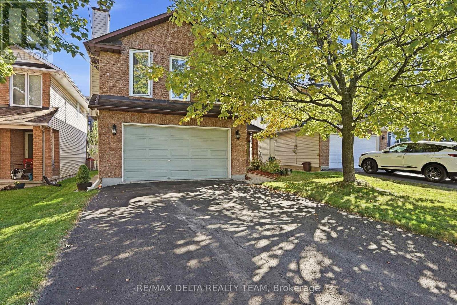 7004 NOTRE DAME STREET - 2