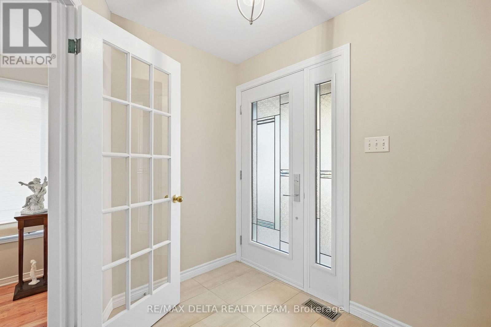 7004 NOTRE DAME STREET - 4