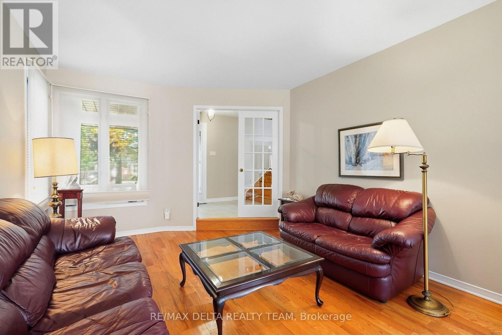 7004 NOTRE DAME STREET - 8