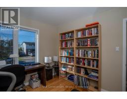 330 Montclair Street, Thunder Bay, ON P7A1M4 Photo 12