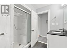3453 Walker Road, Windsor, ON N8W3S2 Photo 11