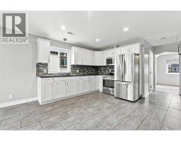 3453 Walker Road, Windsor, ON N8W3S2 Photo 6