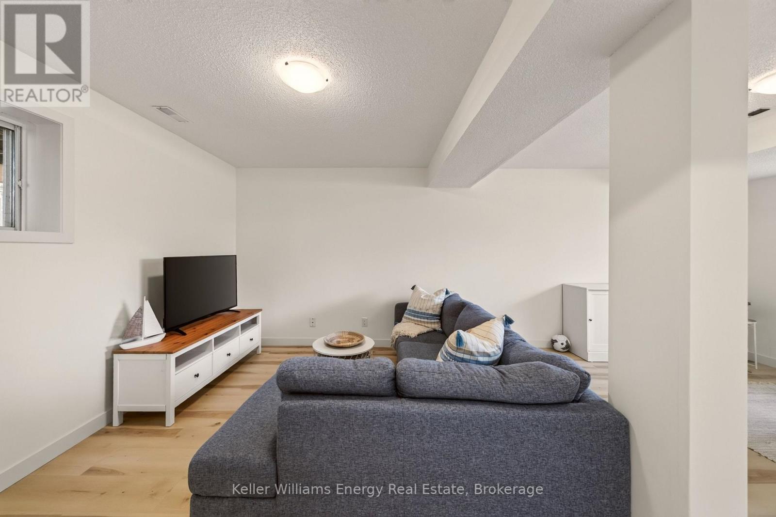5 HARBOURVIEW CRESCENT - Image 31