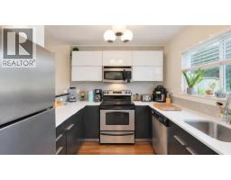 3352 Vincent Street, Port Coquitlam, BC V3B5E1 Photo 9
