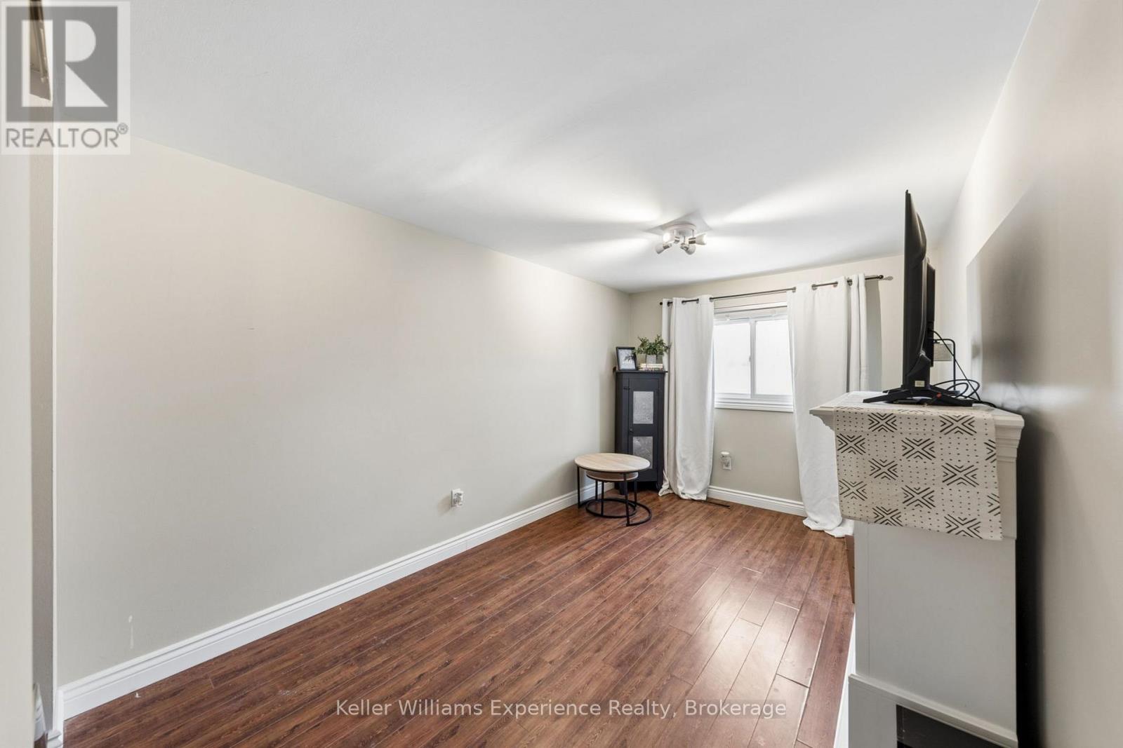#23 2 BERNICK DRIVE - 14