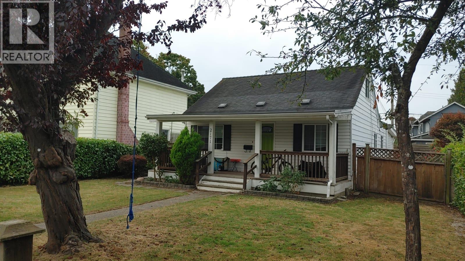 2171 STIRLING Avenue, Richmond