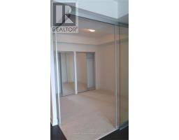 810 - 3018 Yonge Street, Toronto, ON M4N0A5 Photo 12