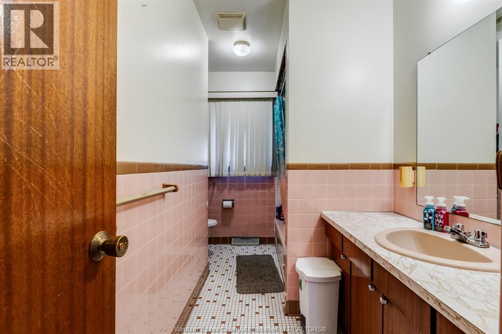 85 Lutsch AVENUE - Image 17