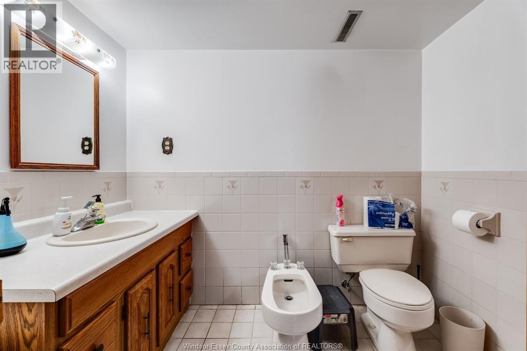 85 Lutsch AVENUE - 27