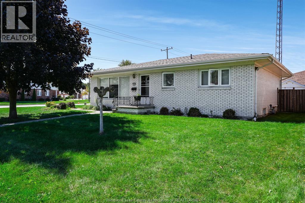 85 Lutsch AVENUE - Image 32