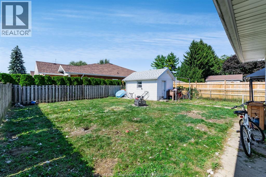 85 Lutsch AVENUE - 44