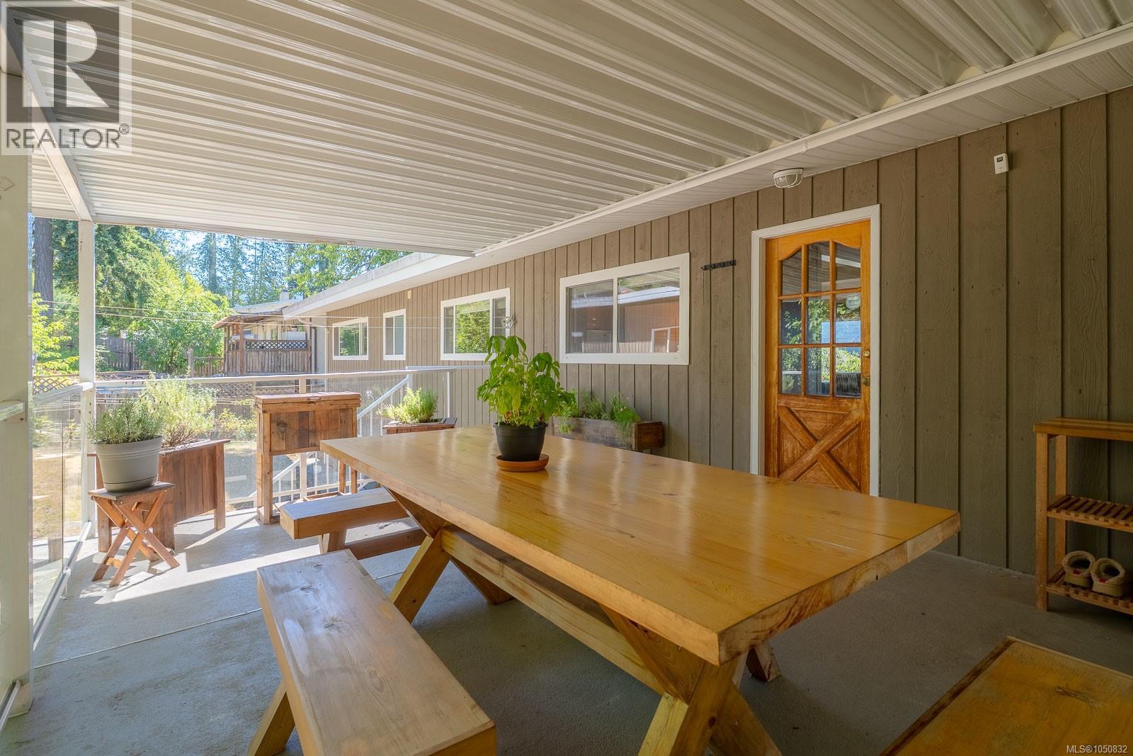 2373 Anderson Ave - Image 18