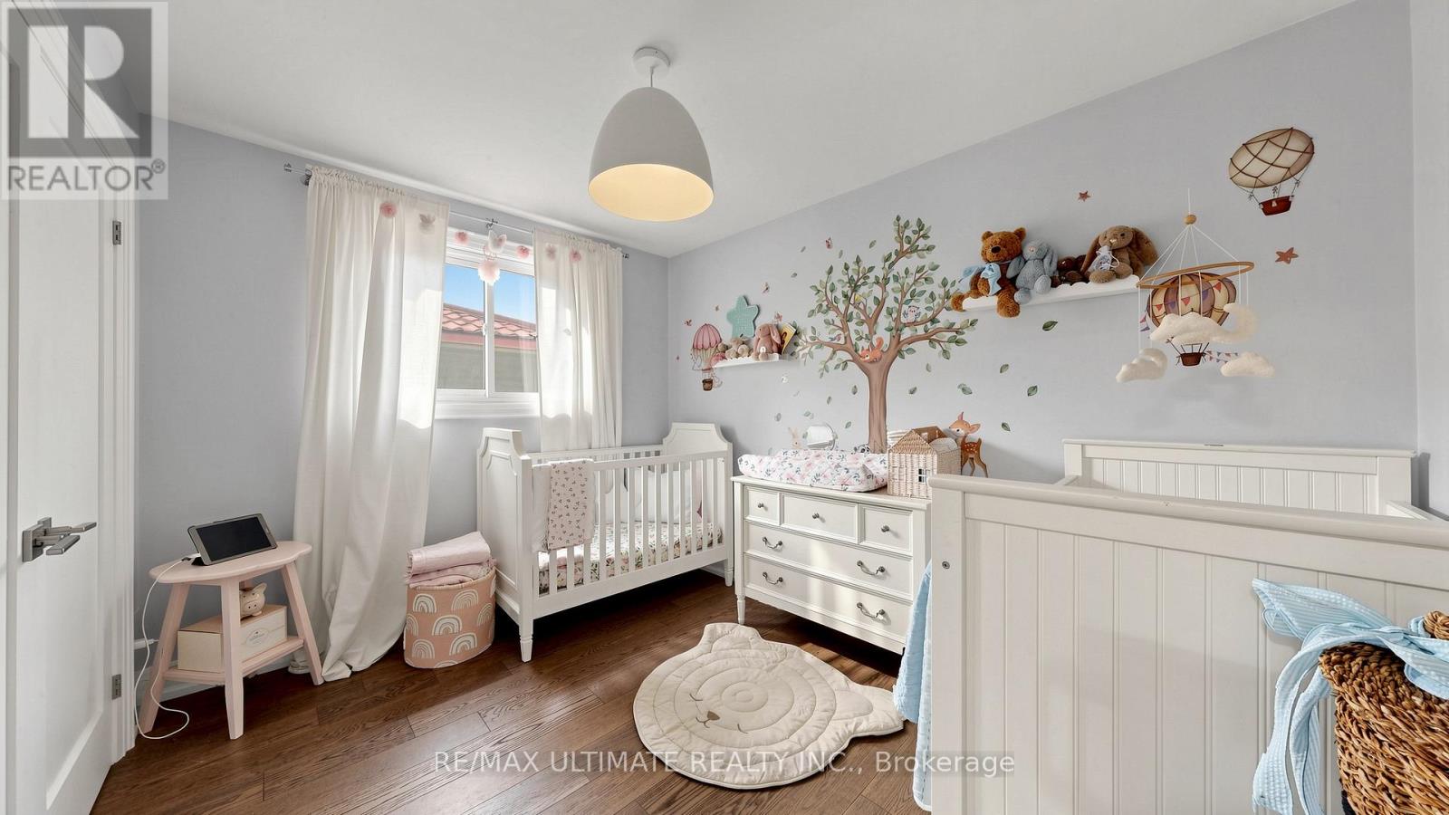 112 CORONATION DRIVE - 29